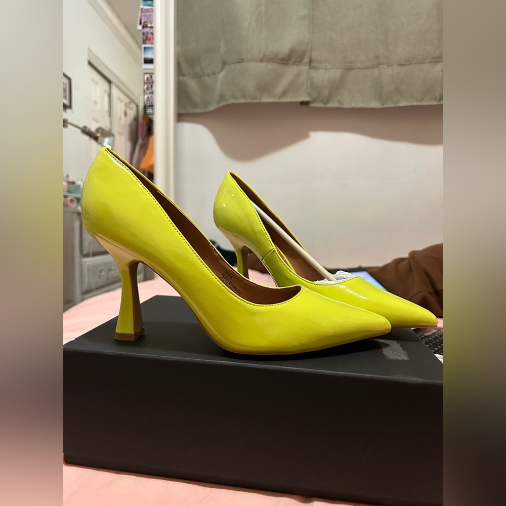 Lynsey Faux Leather kitten heel pump